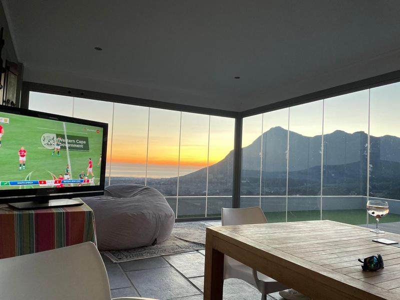 5 Bedroom Property for Sale in Belvedere Western Cape